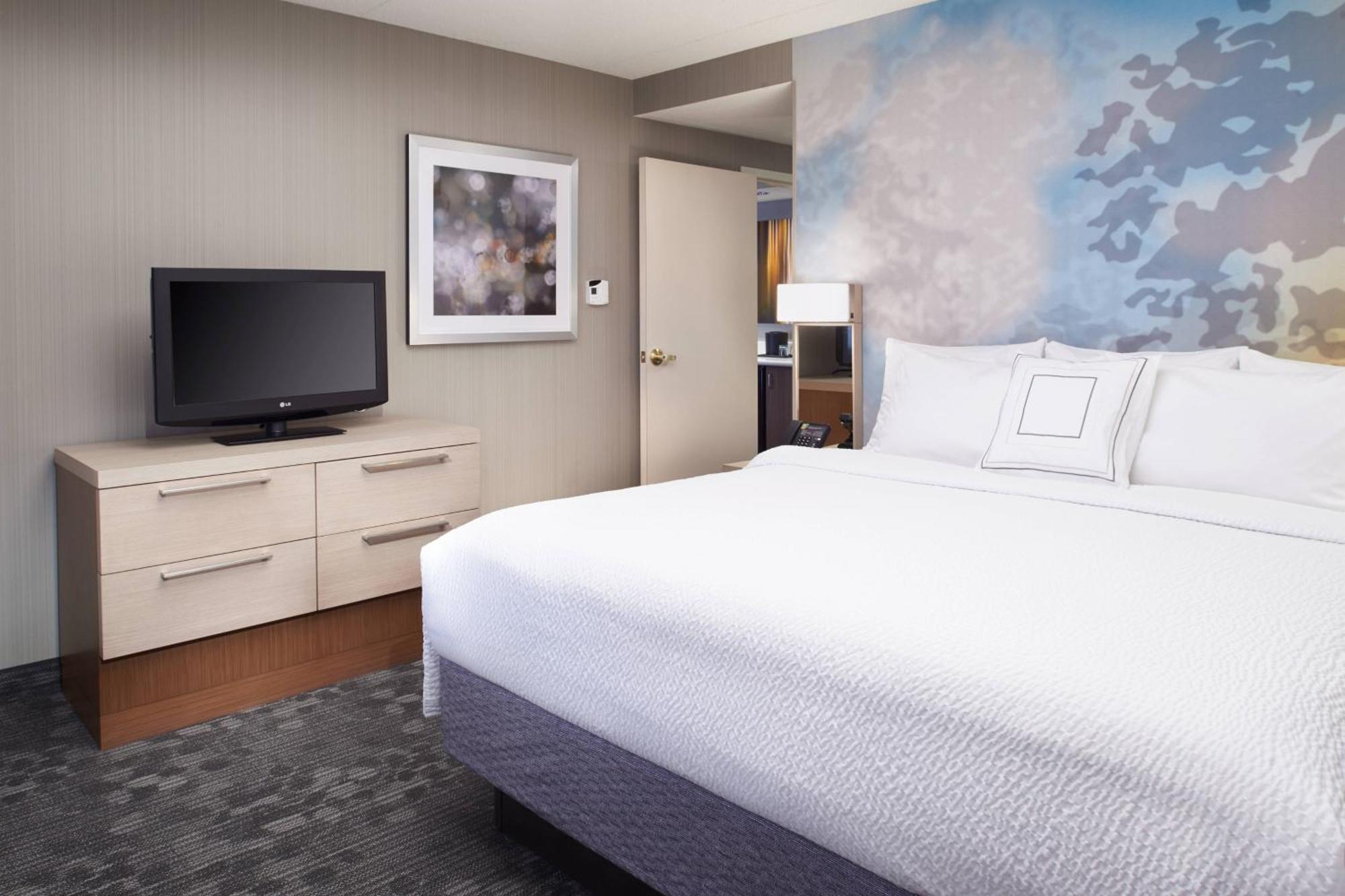 Courtyard Cleveland Independence Hotell Eksteriør bilde